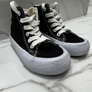 Girls High-Top Canvas Dance Sneakers